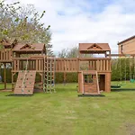The Gatehouse - Uk2482