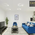Sleek & Vibrant 1Br With Netflix - City Centre By Luxiety Stays Serviced Accommodation