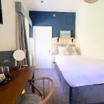 Downs Hotel