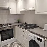 Old Coach House Apartment