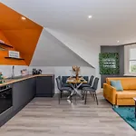 2 Bedroom Flat With Sea View And Free Parking