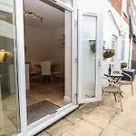 34 North Denes Road