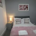 Sefton House Liverpool By Smart Corporate Stays