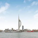 Spinnaker View Apartment