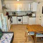 Edinburgh Central Apartment