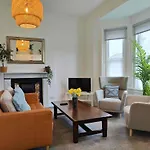 Fernhurst Holiday Apartments