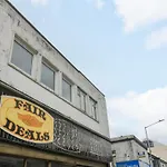 Flat 1