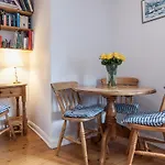 Lower Street 10 Flat 3