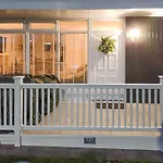 Seascape Lodge