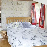 Honeysuckle Bay Cottage