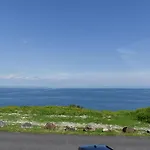 Headlands Hideaway