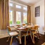 Pass The Keys Large House Leigh Sea Views