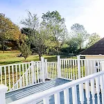 Pass The Keys Large House Leigh Sea Views