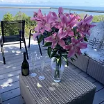 Seaview Escape
