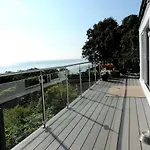 Seaview Escape