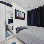 Blue Air B&B
