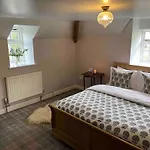 Snowdon Cottage Llanberis Tucked Away In The Mountains Of Snowdonia