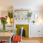 Nineteen By Keepers Cottages