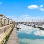 On The Water 5 With Free Parking By My Getaways