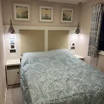 Stunning Mini Lodge With Sea View