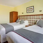Oyo Glenpark Hotel, Ayr Central