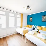 Open Mind Property - Hottub, 7 Guests & Parking