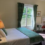 Oyo Rayanne House Guest Accommodation