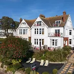 Chelsea House Holiday Apartments