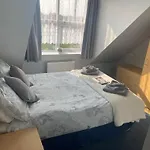 Ivydene Guest House