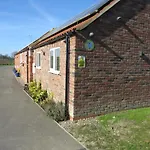 The Stables At Eastmoor Farm Large Luxury 2 Bed Cottage With Big Family Bedroom Dog Friendly Secure Gardens And Free Parking Free Wifi