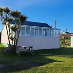 F12 West View, Riviere Towans