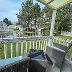 Lovely Caravan With Large Decking At Southview Holiday Park Ref 33108S