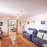 Mermaid - Pet Friendly Self Catering Holiday Cottage Hayle