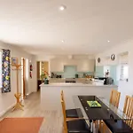 Mermaid - Pet Friendly Self Catering Holiday Cottage Hayle