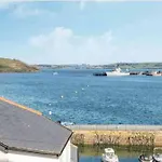 Breathtaking Harbourside Views With Parking At 'Harbour Strand'