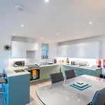 Beach View House - Self Catering Hayle, St Ives Bay Cornwall
