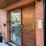 Nitb Certified Spacious Top Floor Apartment City Bound