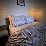 East Cliff Folkestone Guest Suite With Own Entrance