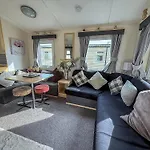 Cosy 8 Berth Caravan Near To Skegness At Southview Holiday Park Ref 33057F