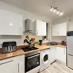 City Link Apartments Perfect Stay For Concert Goers, Football Fans And Contractors, Closer To Liverpool City Centre, Everton, Liverpool Grounds