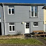 Dog Friendly Holiday Home In Newquay Cornwall