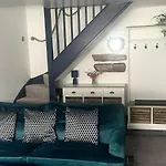 Beautiful Quayside Cottage Looe