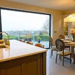 Spacious Home With Amazing Views
