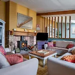 Clementine Cottage, Holcombe, Hot Tub, Games Room, Beach 600M