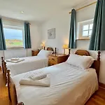 Porth House-Beach Front-3 Bed-3 Bath - Sauna And Spa