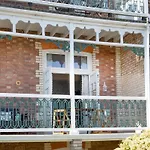 Sea Peeps, Holiday Apartment In Paignton