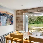 Pendre Seaside Lodge