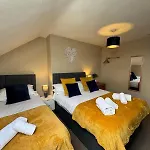 45 The Square Holiday Apartments, Scarborough
