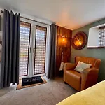 Brightham House - Exclusively For Adults