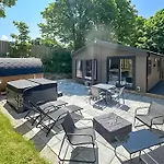 Hamlet Lodge Retreat At Calloose Holiday Park